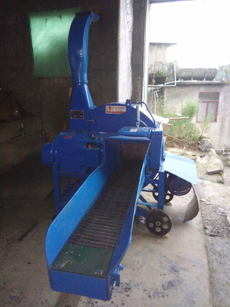 养殖牛羊用什么牌子的铡草机？